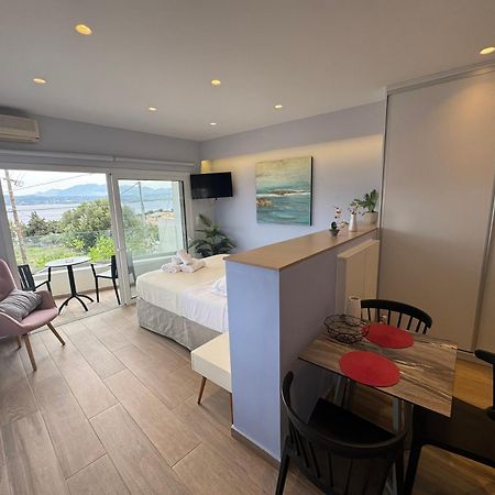 Eleftherias Suites - Near Beach Apartments มาราตี ภายนอก รูปภาพ