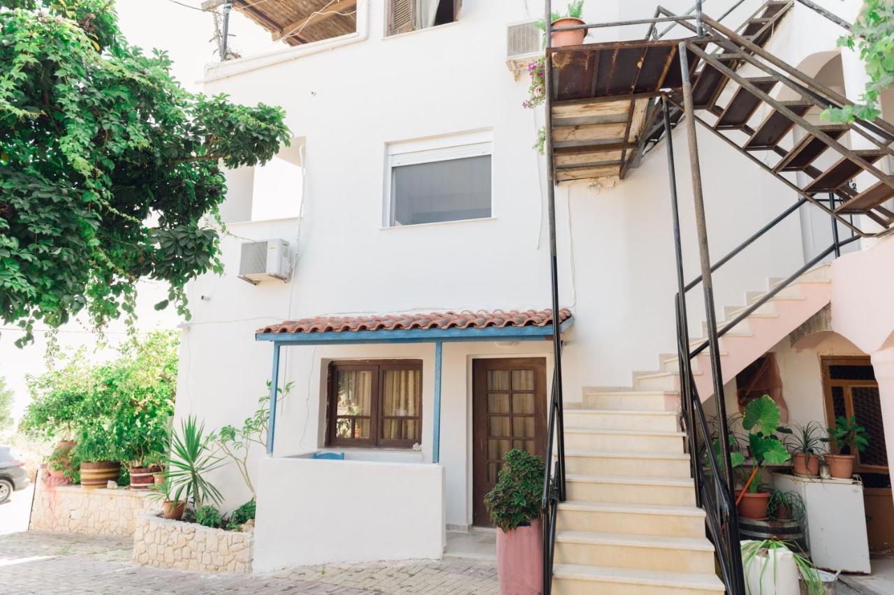 Eleftherias Suites - Near Beach Apartments มาราตี ภายนอก รูปภาพ